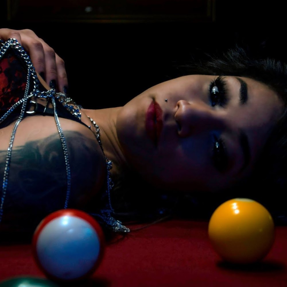 Meet your Posher, Elysha